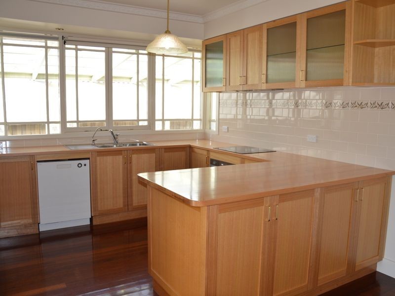 9 Burrage Street, Moe VIC 3825
