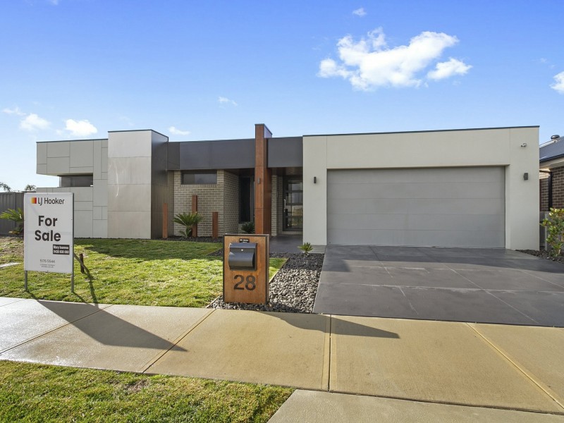 28 Mitchell Drive, Traralgon VIC 3844