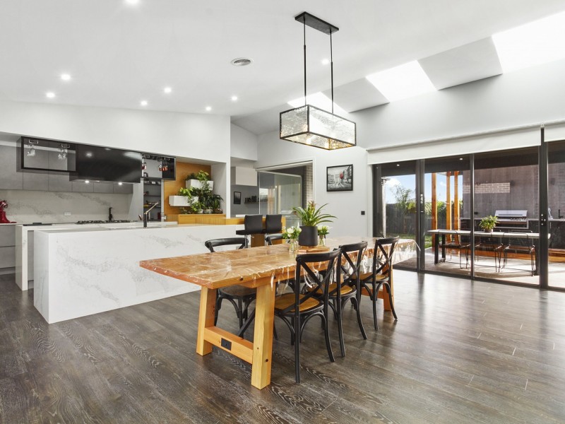 28 Mitchell Drive, Traralgon VIC 3844