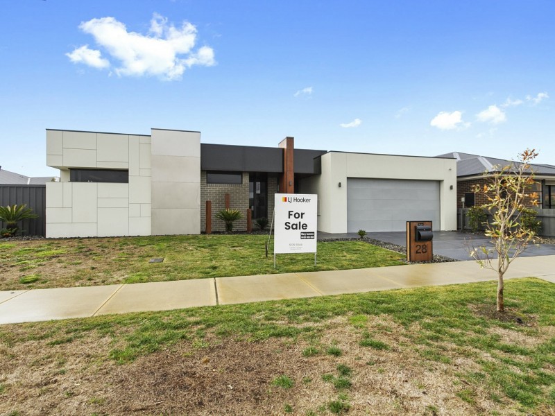 28 Mitchell Drive, Traralgon VIC 3844