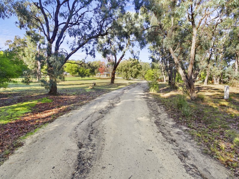 65 Macintoshs Road, Boolarra VIC 3870