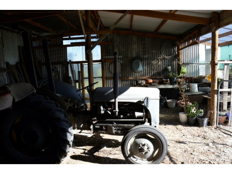 83 Shaws Ln, Rosedale VIC 3847