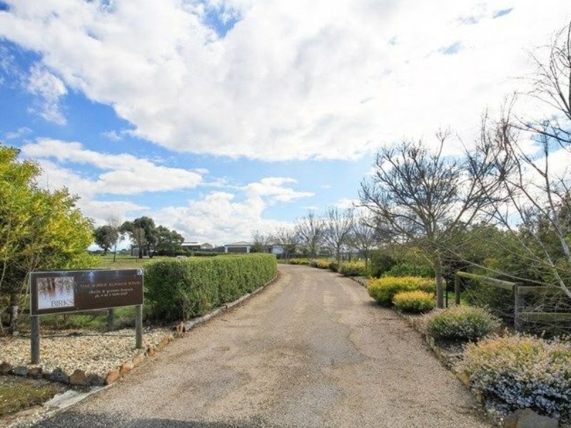 83 Shaws Ln, Rosedale VIC 3847