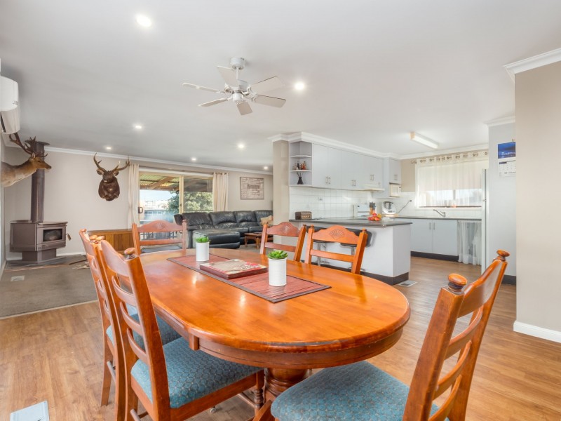 31 Law Street, Newborough VIC 3825