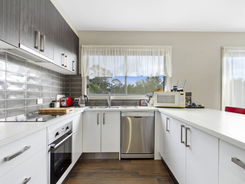 Unit 1/154 Narracan Drive, Newborough VIC 3825