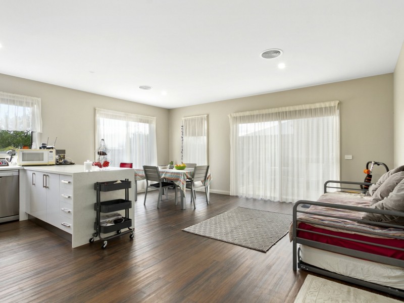 Unit 1/154 Narracan Drive, Newborough VIC 3825