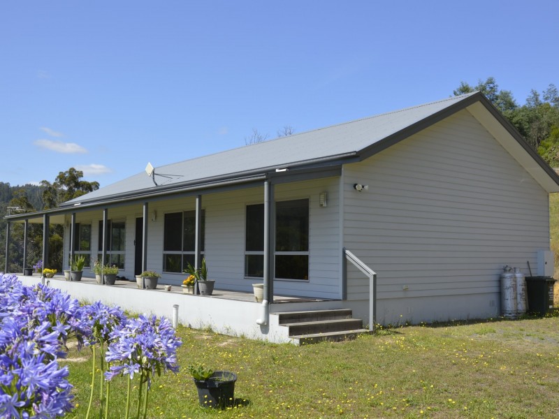 11 Browns Road, Koornalla VIC 3844