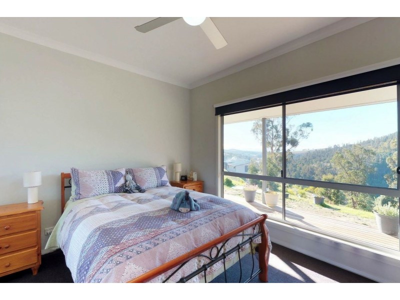 11 Browns Road, Koornalla VIC 3844