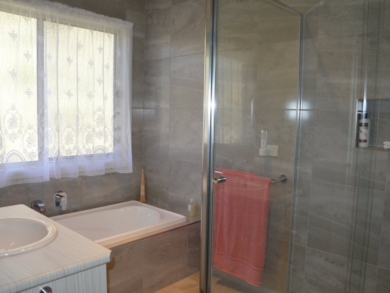 11 Browns Road, Koornalla VIC 3844