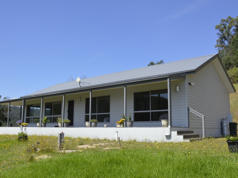 11 Browns Road, Koornalla VIC 3844