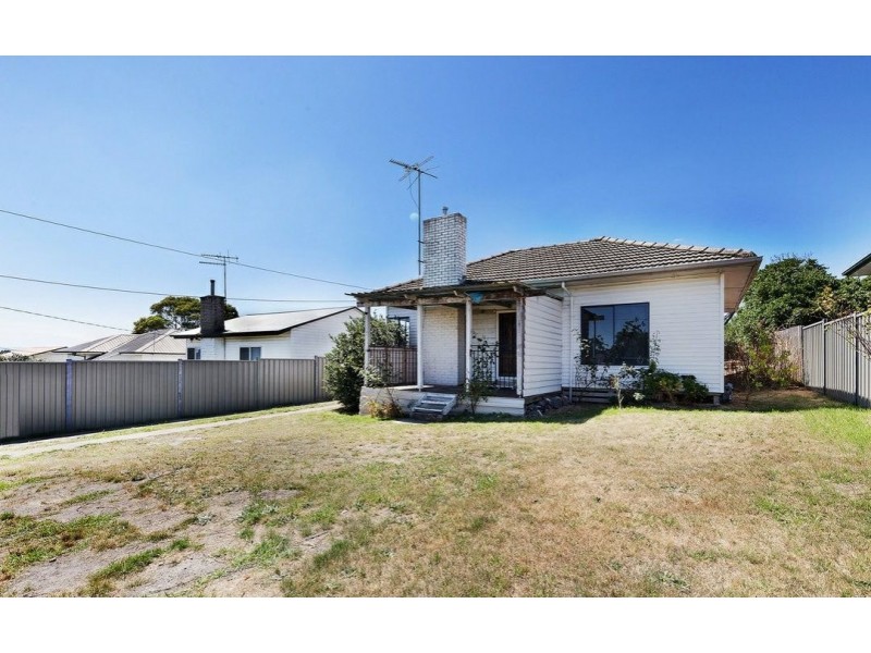 9 Pruden Street, Moe VIC 3825