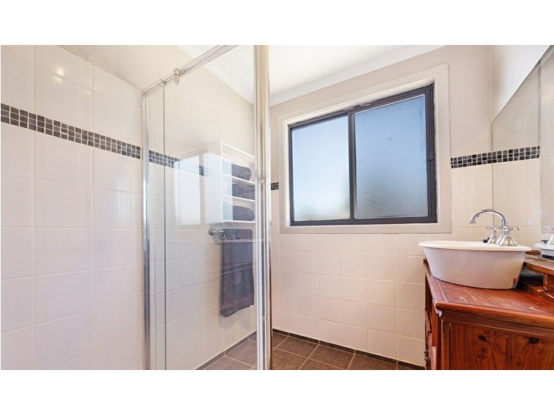 9 Pruden Street, Moe VIC 3825