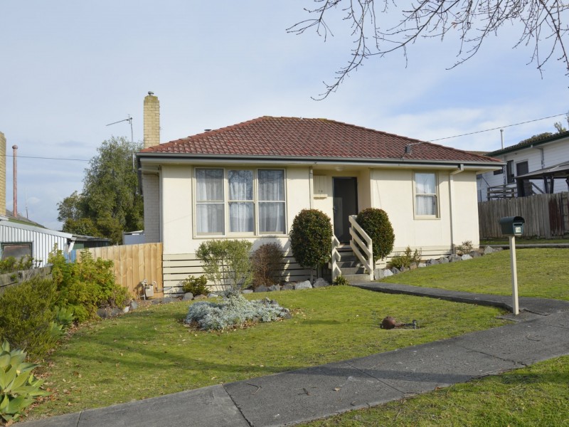 16 Catterick Street, Morwell VIC 3840
