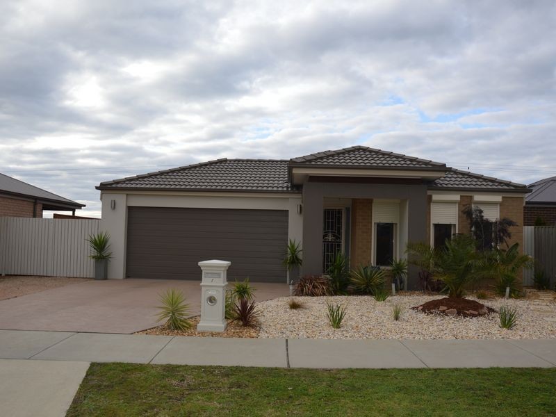 7 Christian Rise, Traralgon VIC 3844