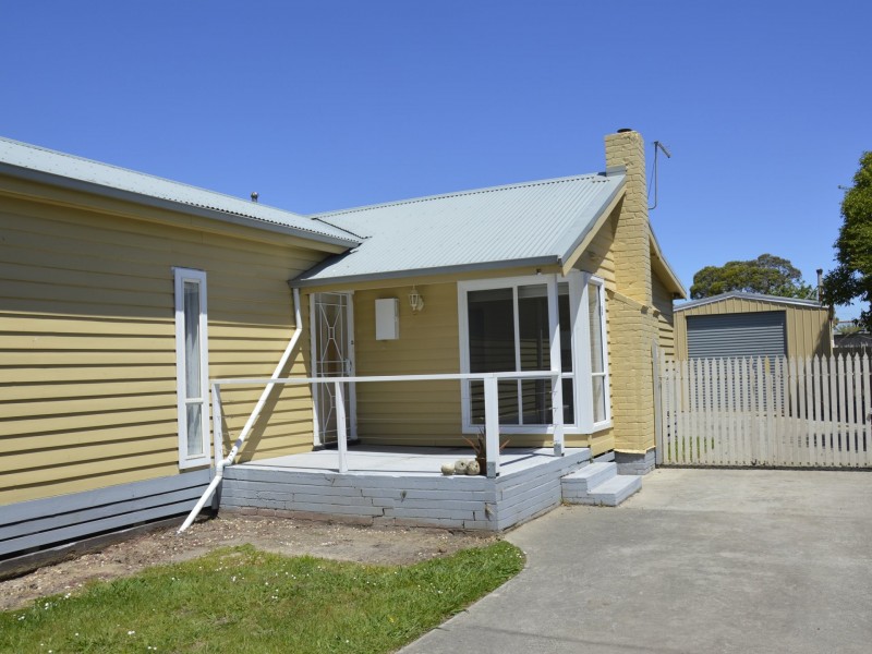 13 Pollock Avenue, Traralgon VIC 3844