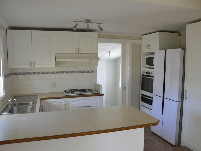 13 Pollock Avenue, Traralgon VIC 3844