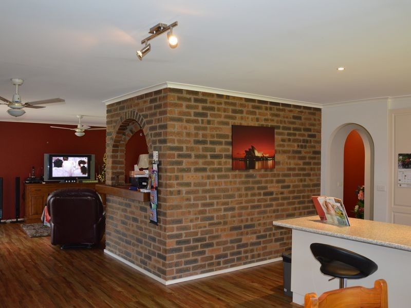 8 Selwyn Place, Traralgon VIC 3844