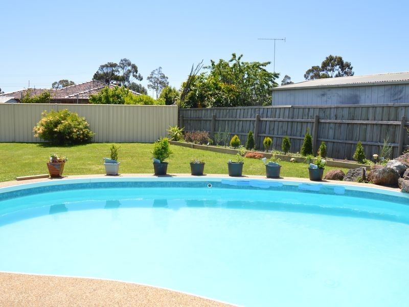 8 Selwyn Place, Traralgon VIC 3844