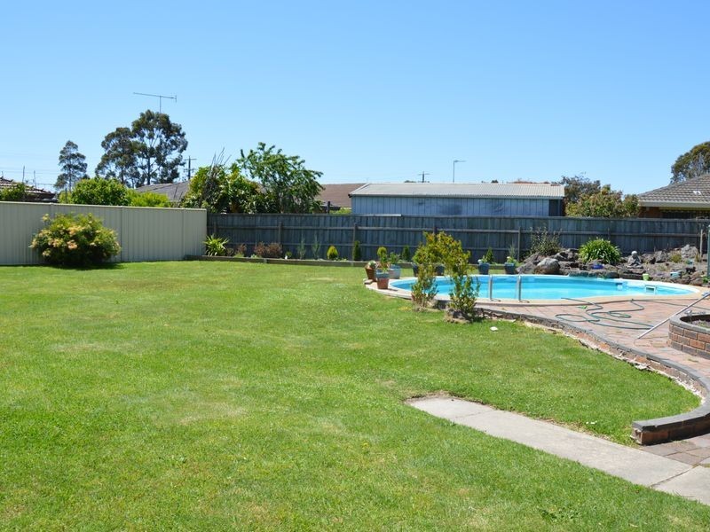 8 Selwyn Place, Traralgon VIC 3844