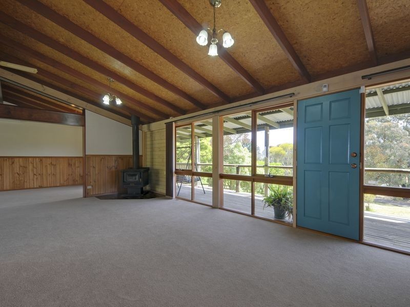 33 Wongan Crescent, Churchill VIC 3842