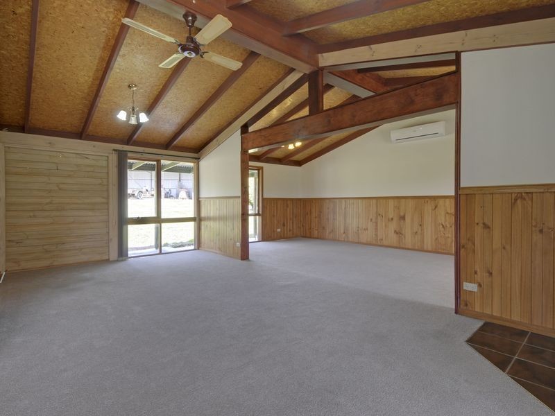 33 Wongan Crescent, Churchill VIC 3842