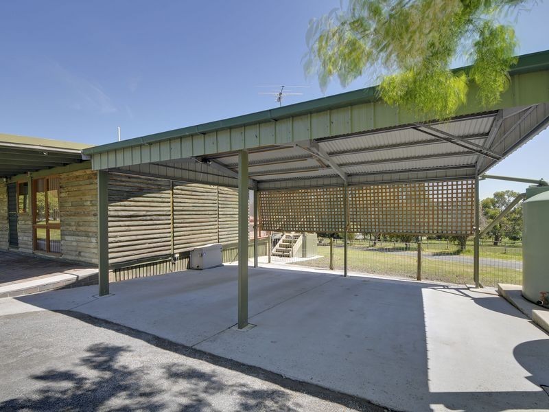 33 Wongan Crescent, Churchill VIC 3842