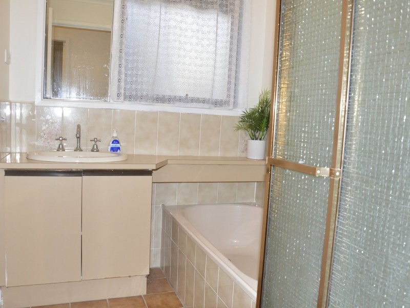 13 Glenview Drive, Traralgon VIC 3844