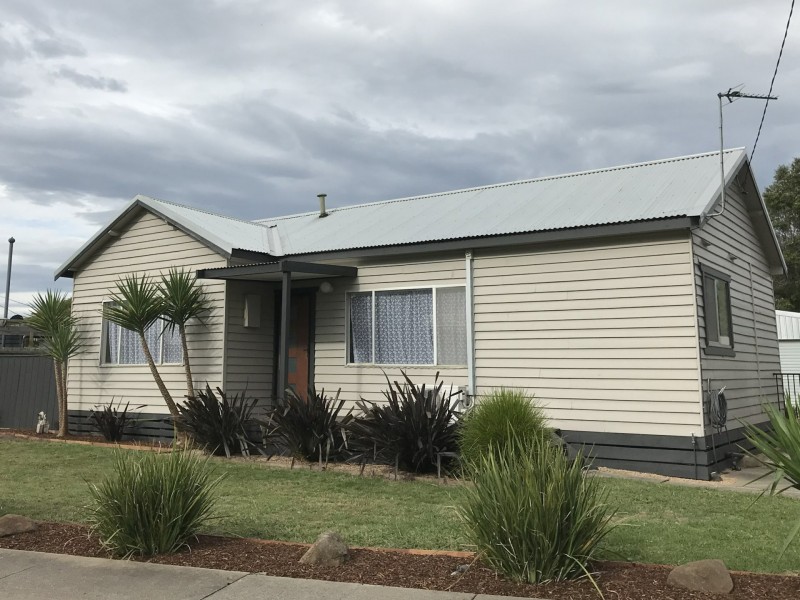 24 Grubb Avenue, Traralgon VIC 3844