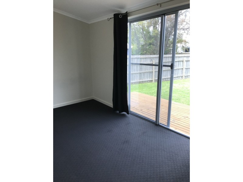 24 Grubb Avenue, Traralgon VIC 3844