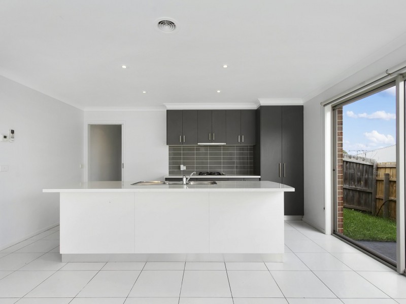 17 Mulcare Crescent, Churchill VIC 3842