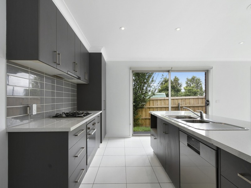 17 Mulcare Crescent, Churchill VIC 3842