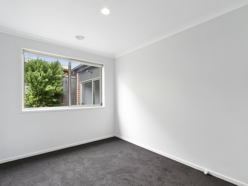 17 Mulcare Crescent, Churchill VIC 3842