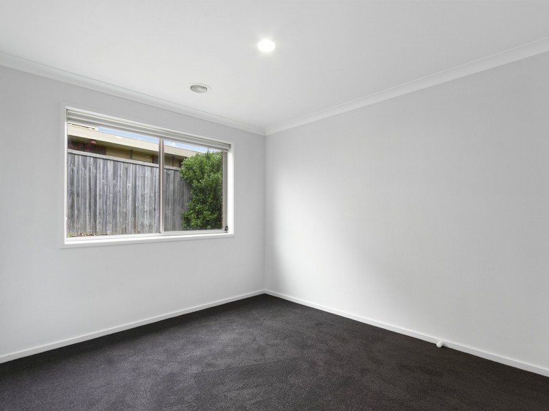 17 Mulcare Crescent, Churchill VIC 3842