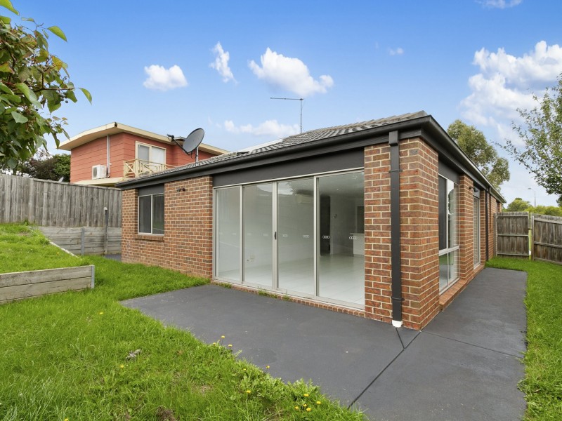 17 Mulcare Crescent, Churchill VIC 3842