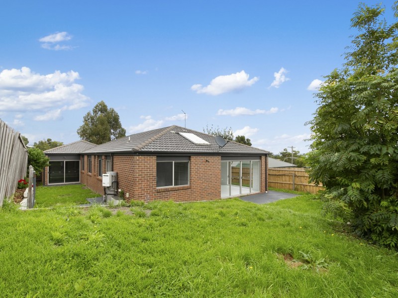 17 Mulcare Crescent, Churchill VIC 3842