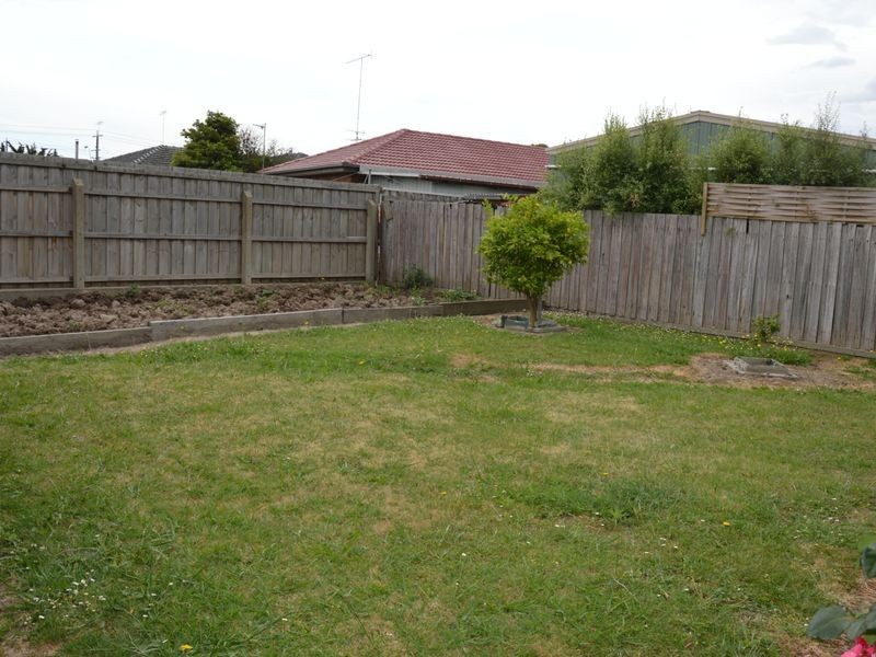 1/7 Park Avenue, Morwell VIC 3840