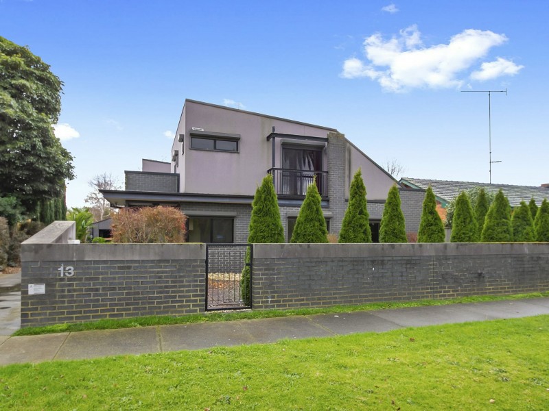 Unit 1/13 Travers Street, Morwell VIC 3840
