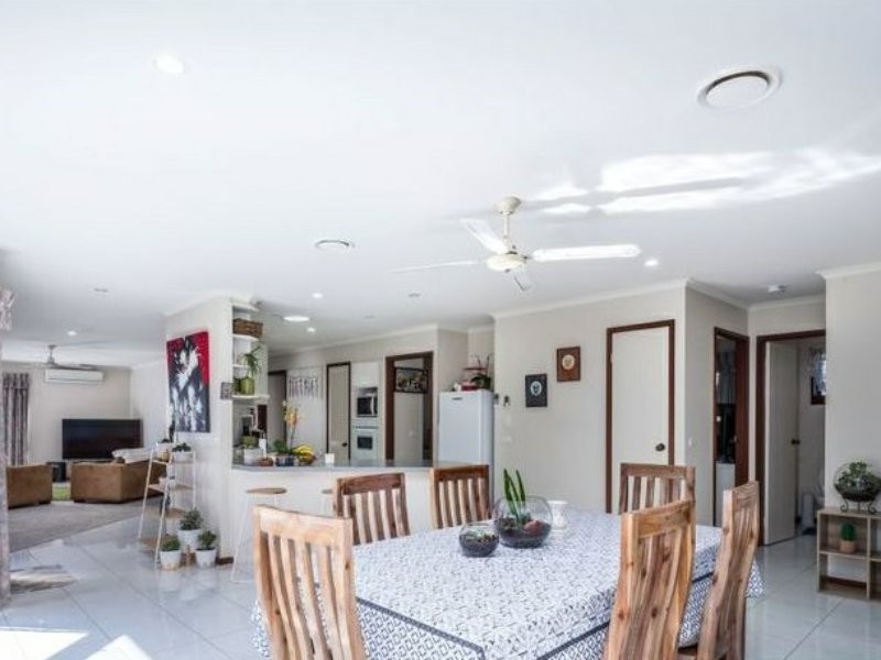 64 Coalville Road, Moe VIC 3825