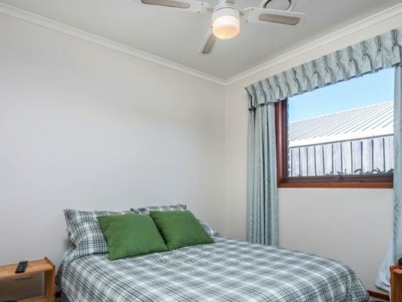 64 Coalville Road, Moe VIC 3825