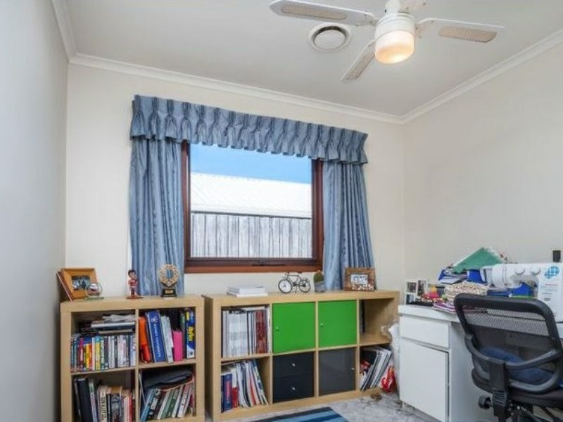 64 Coalville Road, Moe VIC 3825