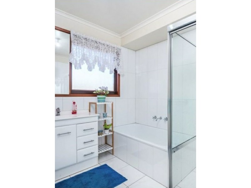 64 Coalville Road, Moe VIC 3825