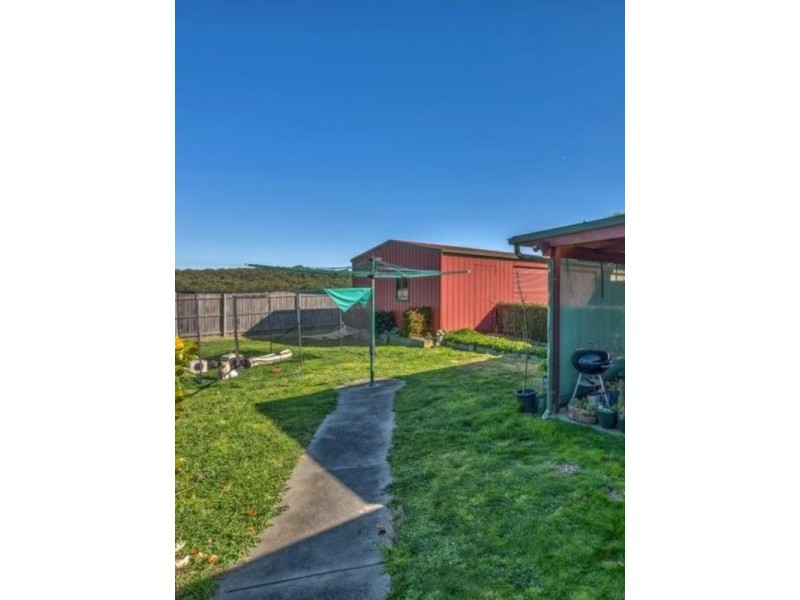 64 Coalville Road, Moe VIC 3825