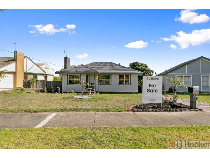 15 Lyndon Crescent, Traralgon VIC 3844
