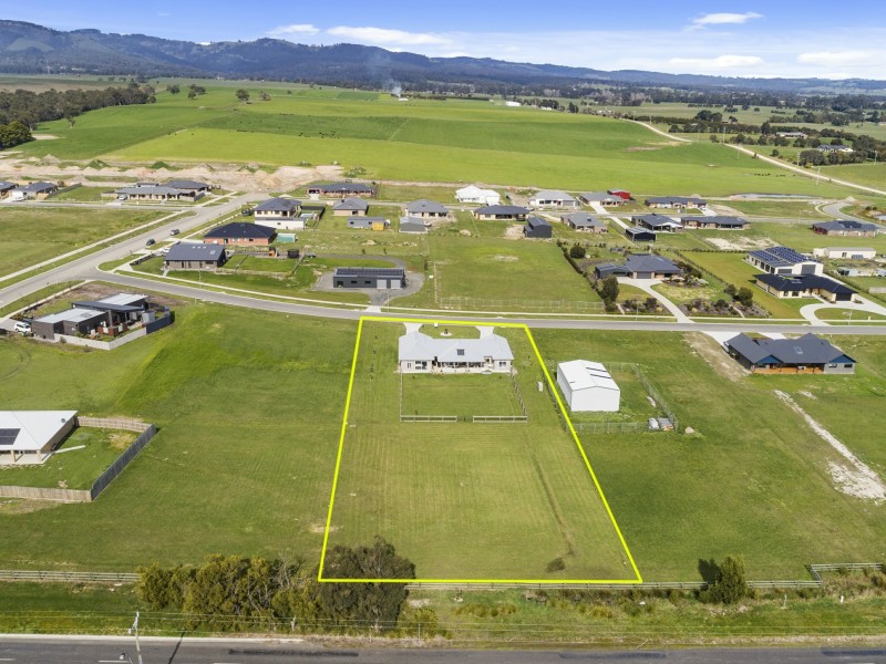 6 Atkinson Avenue, Churchill VIC 3842