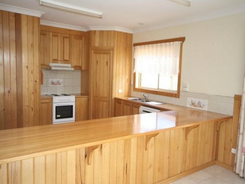 4 Widdowson Court, Rosedale VIC 3847