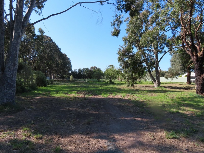 Lot 1/21 Ashton Court, Rosedale VIC 3847