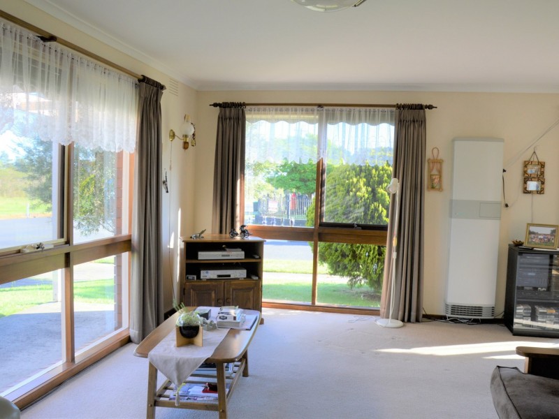 39 Abbott Street, Moe VIC 3825