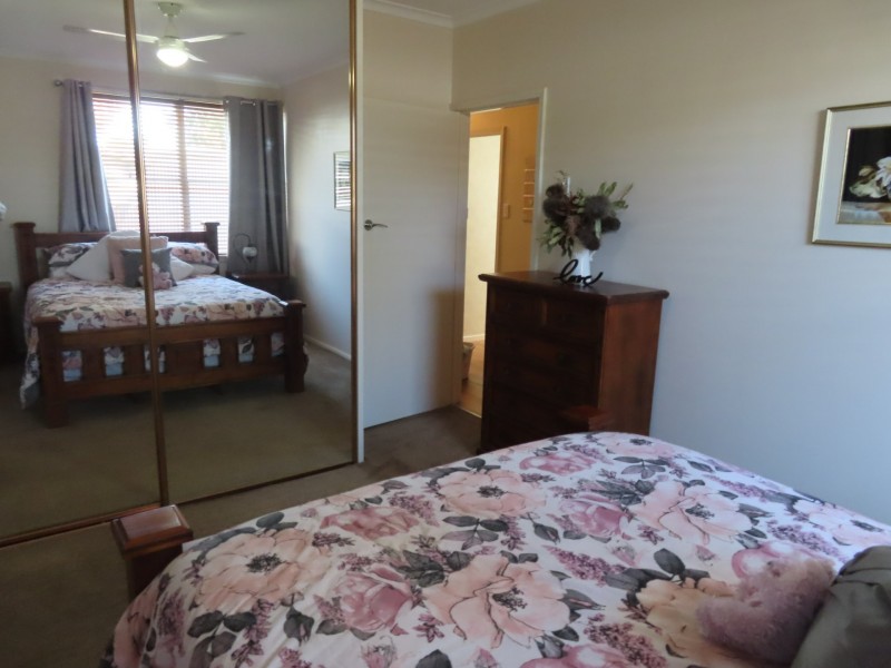 17 Dawson Street, Rosedale VIC 3847