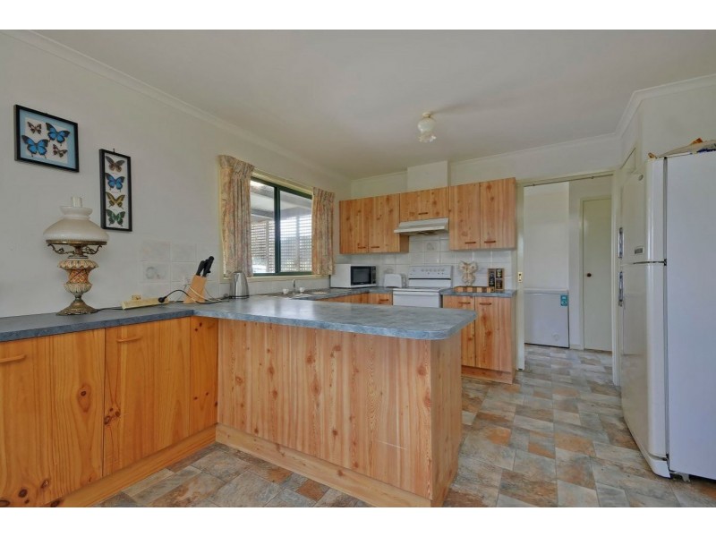12 Tenneille Court, Rosedale VIC 3847