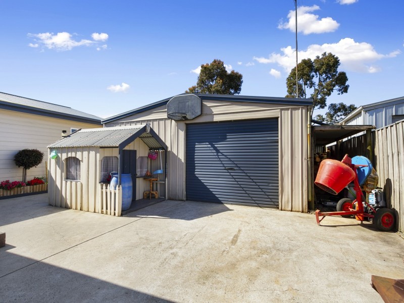 295 Old Sale Road, Newborough VIC 3825